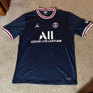 New With Tags PSG 21/22 Home Jersey - Messi #30